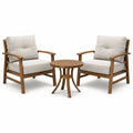 Conjunto de muebles de madera para exterior con cojines beige
